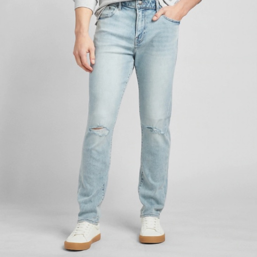 Express Athletic Tapered Slim Light Wash Ripped Hyper Stretch Jeans 33x32 NWOT